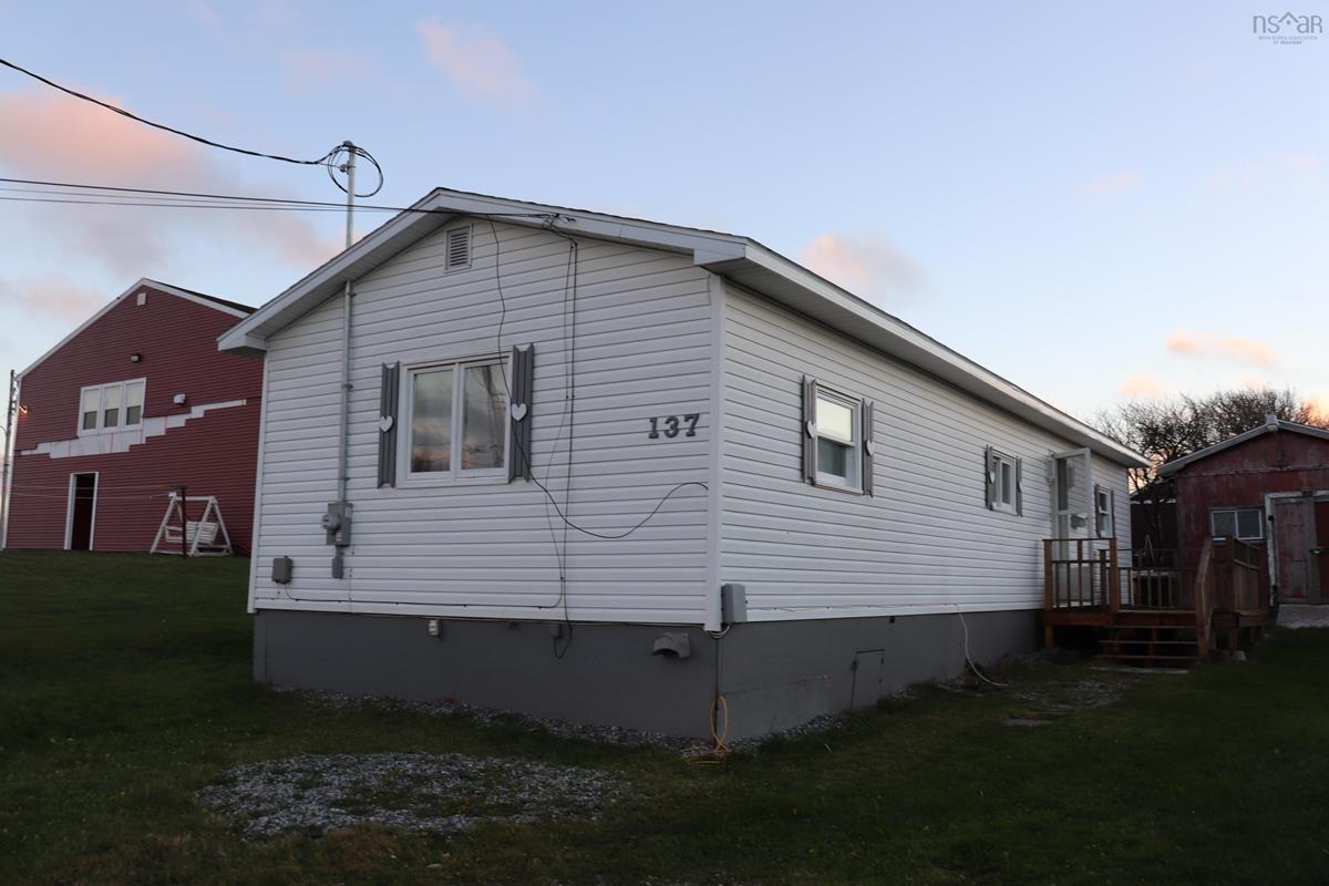 137 Maclean Street, Donkin, (MLS® 202300163) RE/MAX nova