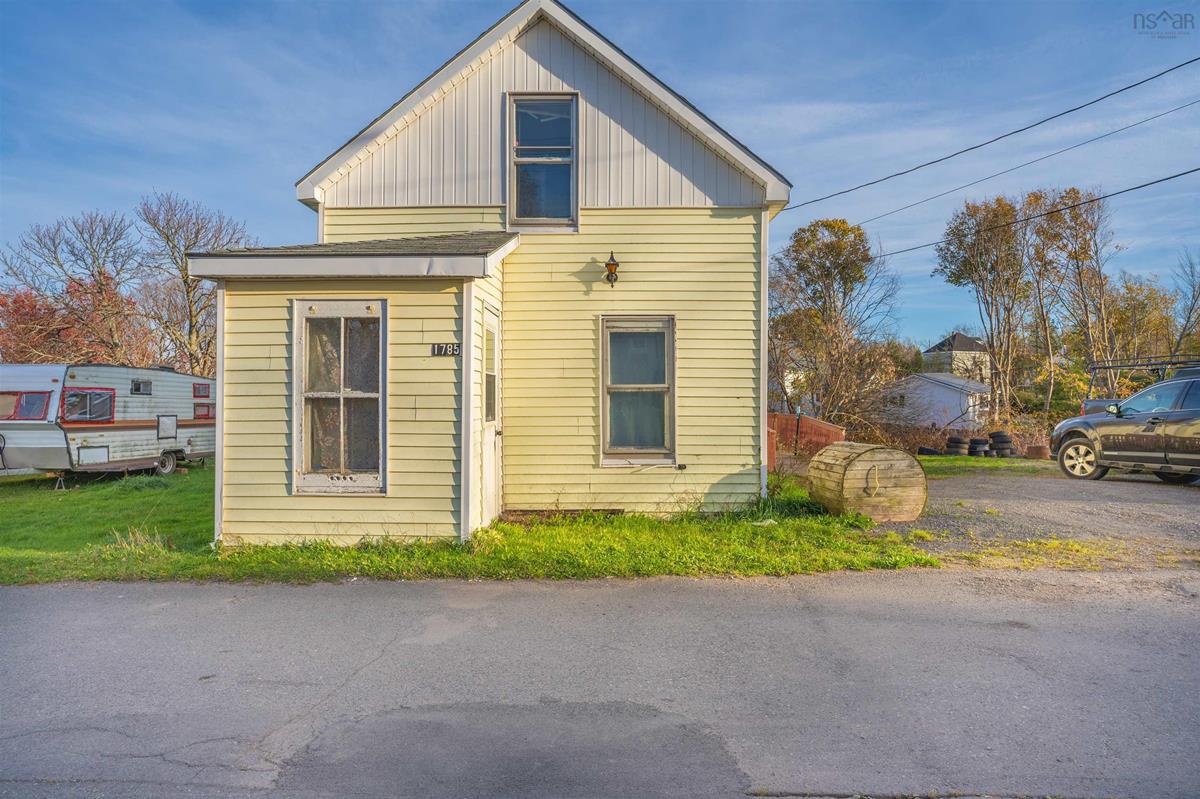 1785 Water Street, Westville, (MLS® 202300560) RE/MAX nova