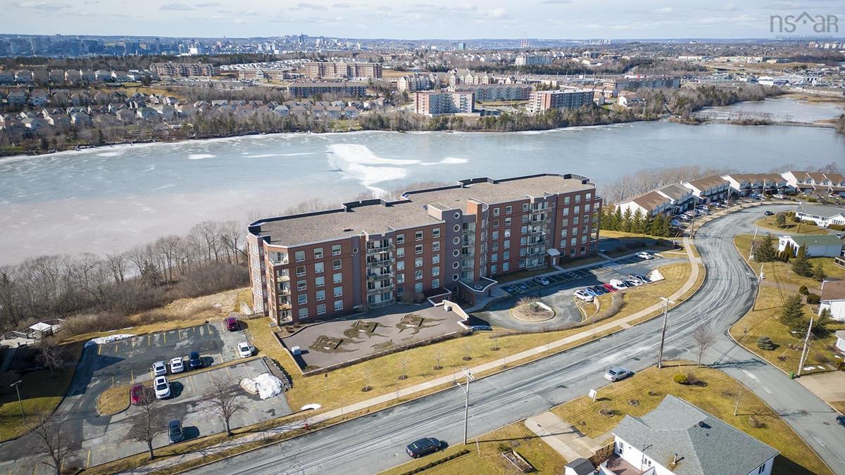 505 77 Russell Lake Drive, Dartmouth, (MLS® 202302828) RE/MAX nova