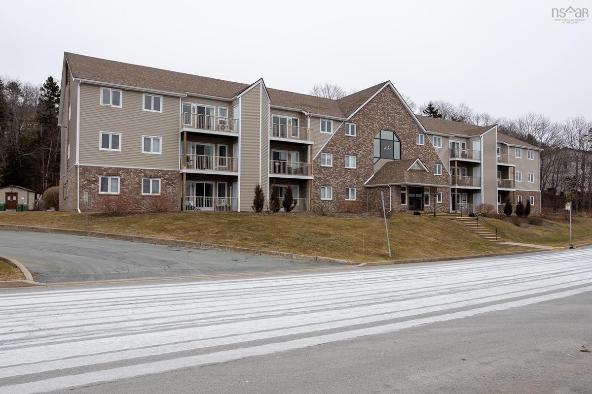 7 70 Collins Grove, Dartmouth, (MLS® 202302848) RE/MAX nova