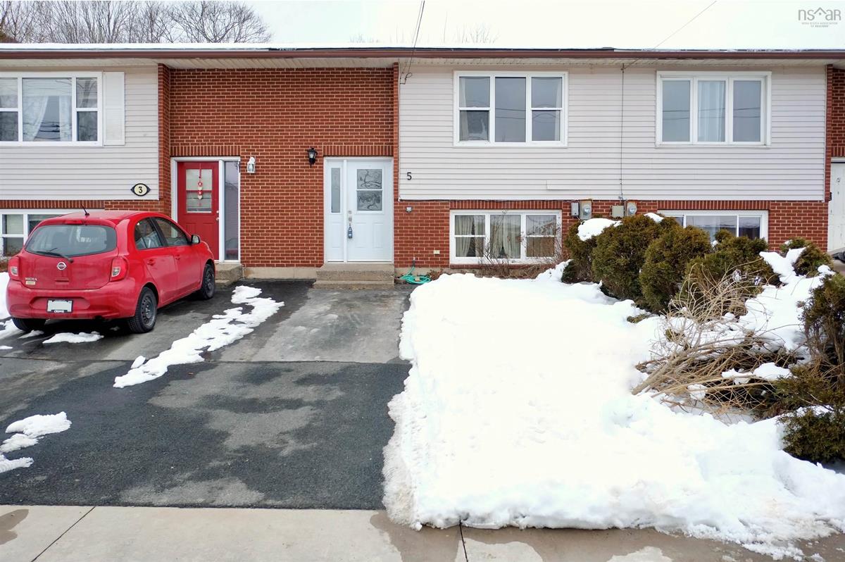 5 Glenview Drive, Dartmouth, (MLS® 202303570) RE/MAX nova