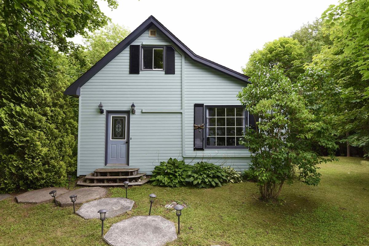 29 Hubley Mill Lake Road, Upper Tantallon, (MLS® 202304152) RE/MAX nova