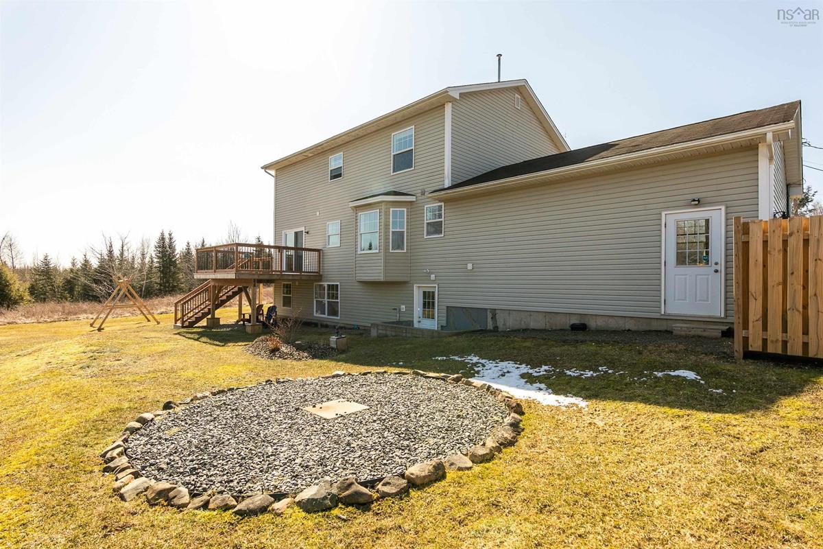 9 Oleary Drive, Beaver Bank, (MLS® 202304281) RE/MAX nova