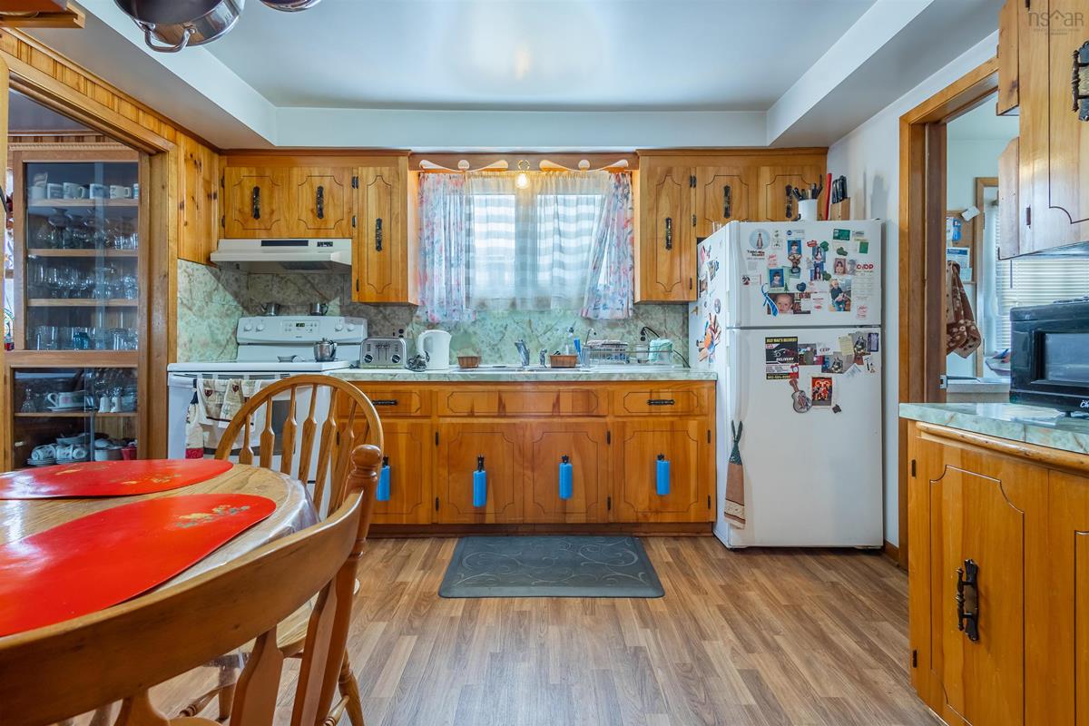 60 McLean Street, Whitney Pier, (MLS® 202306026) RE/MAX nova