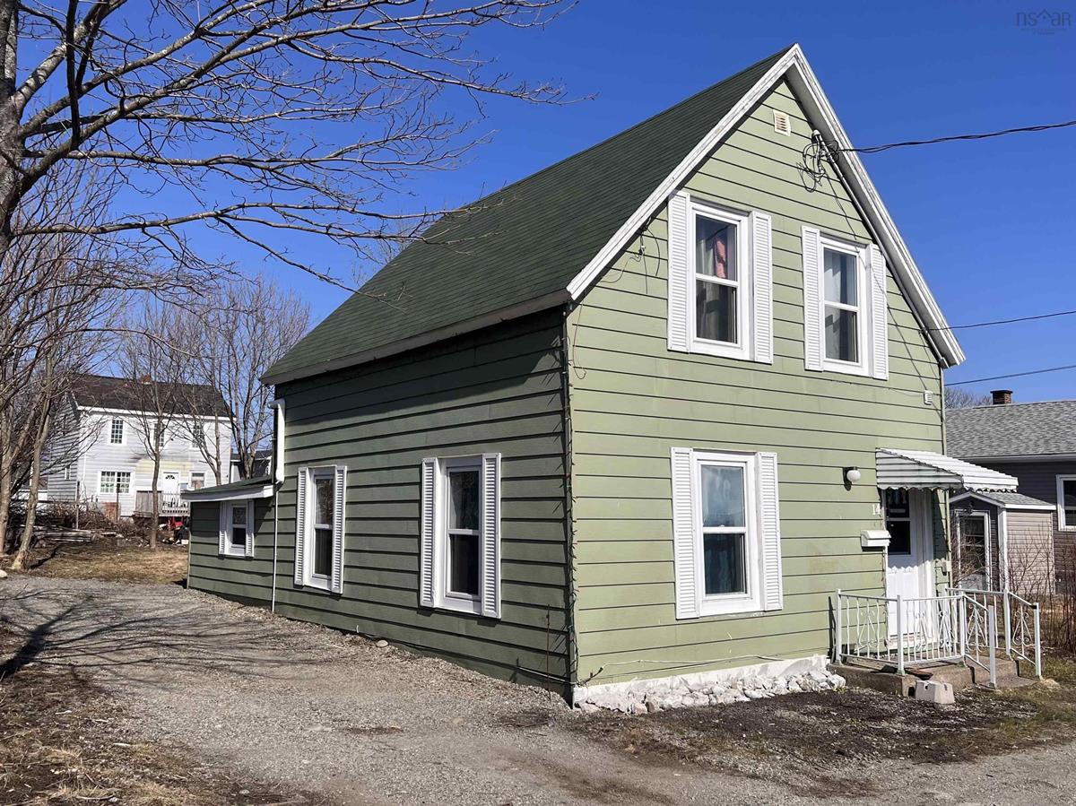 14 Mcdougall Street, Glace Bay, (MLS® 202306280) RE/MAX nova