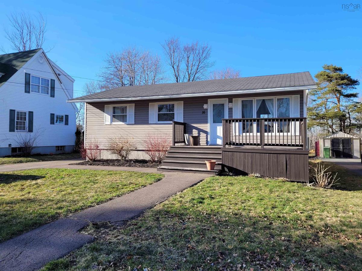 16 Pleasant Avenue, Stellarton, (MLS® 202306318) RE/MAX nova