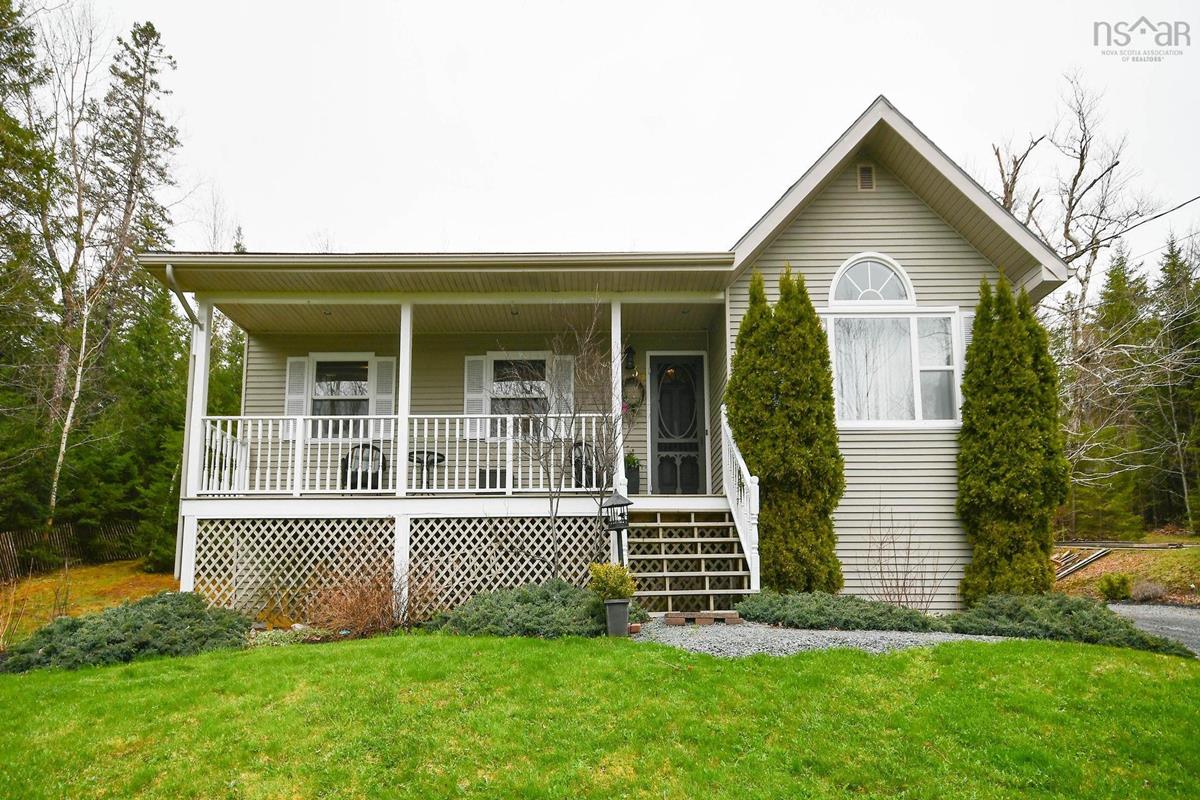 37 Trevor Avenue, Fall River, (MLS® 202307914) RE/MAX nova