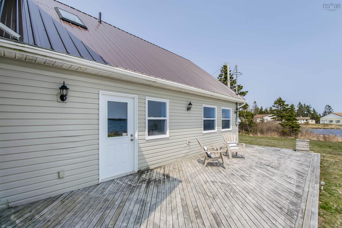 20 Lakeshore Drive, East Lawrencetown, (MLS® 202308870) RE/MAX nova