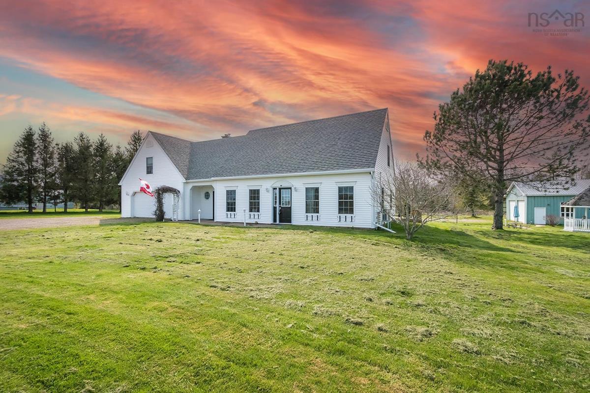 19448 Highway 2, Fort Ellis, (MLS® 202309746) RE/MAX nova