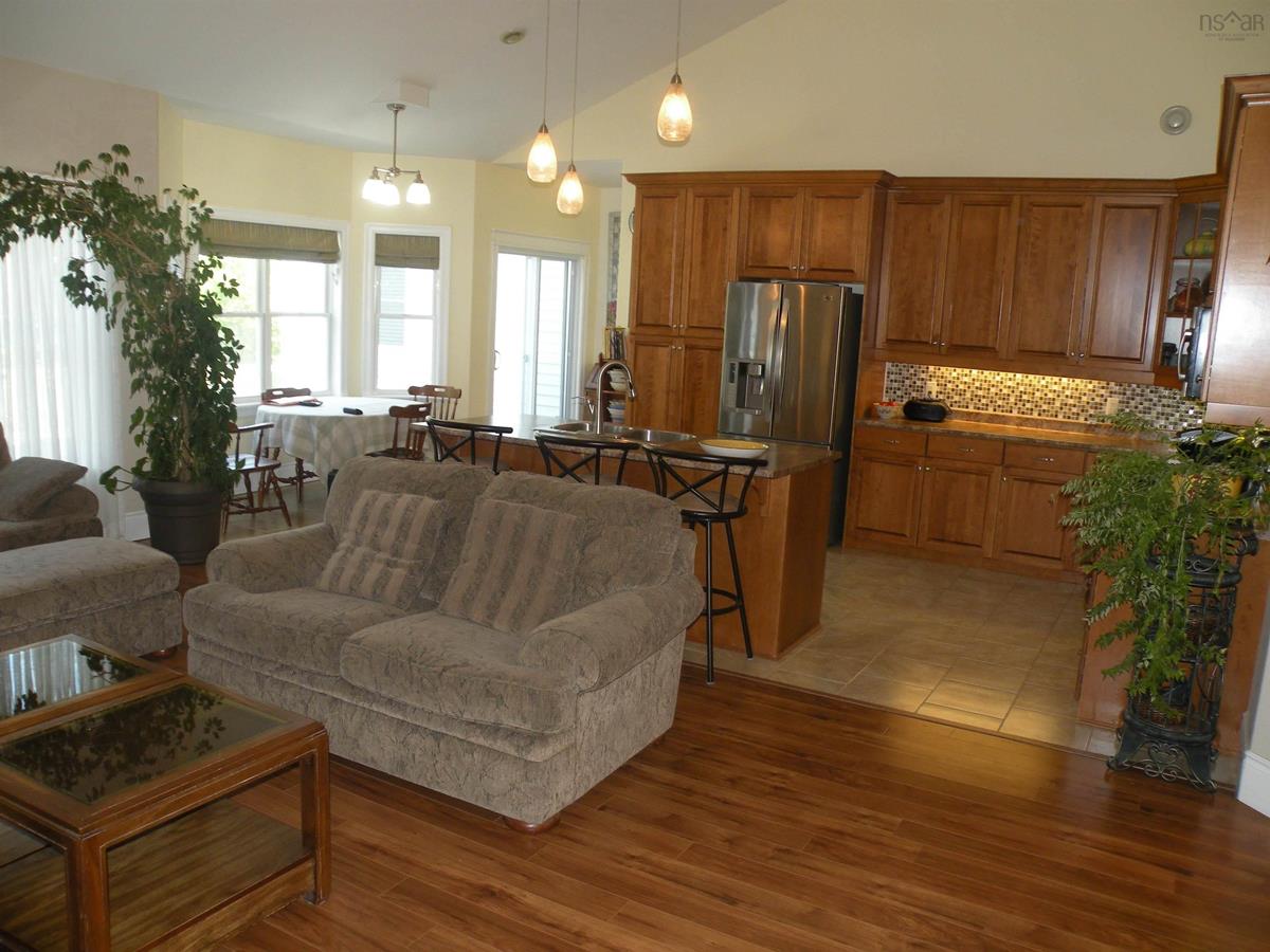 467 Highway 1, Mount Uniacke, (MLS® 202310831) RE/MAX nova