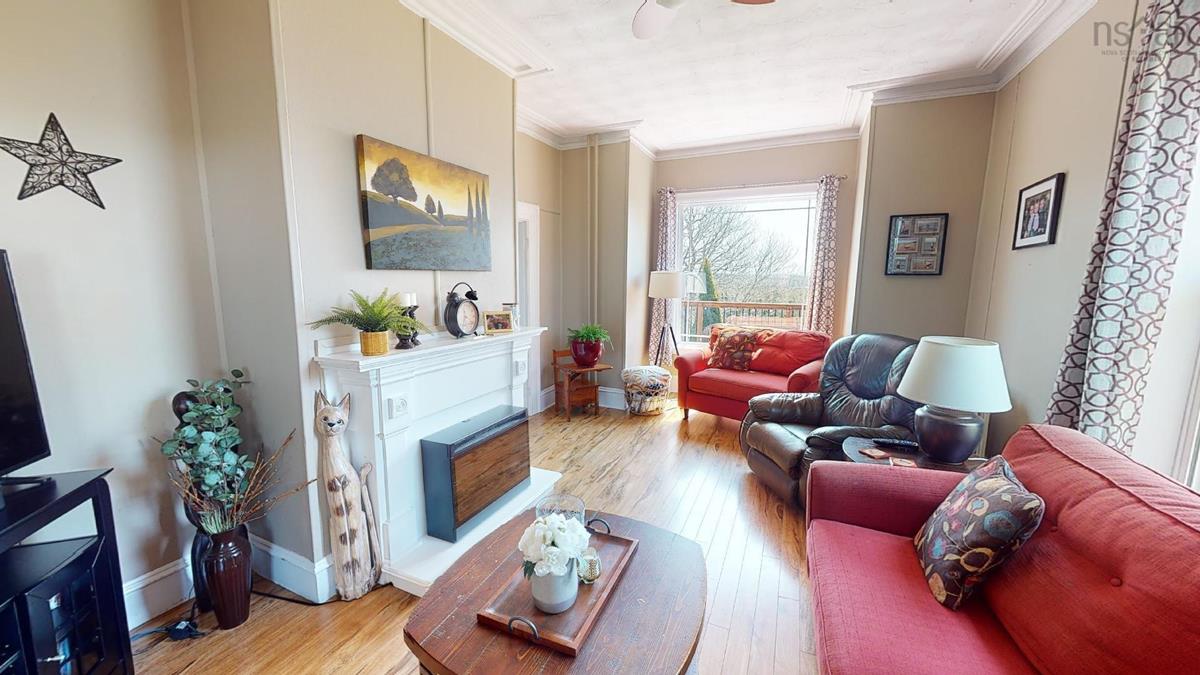 31 Front Street, Hazel Hill, (MLS® 202311232) RE/MAX nova