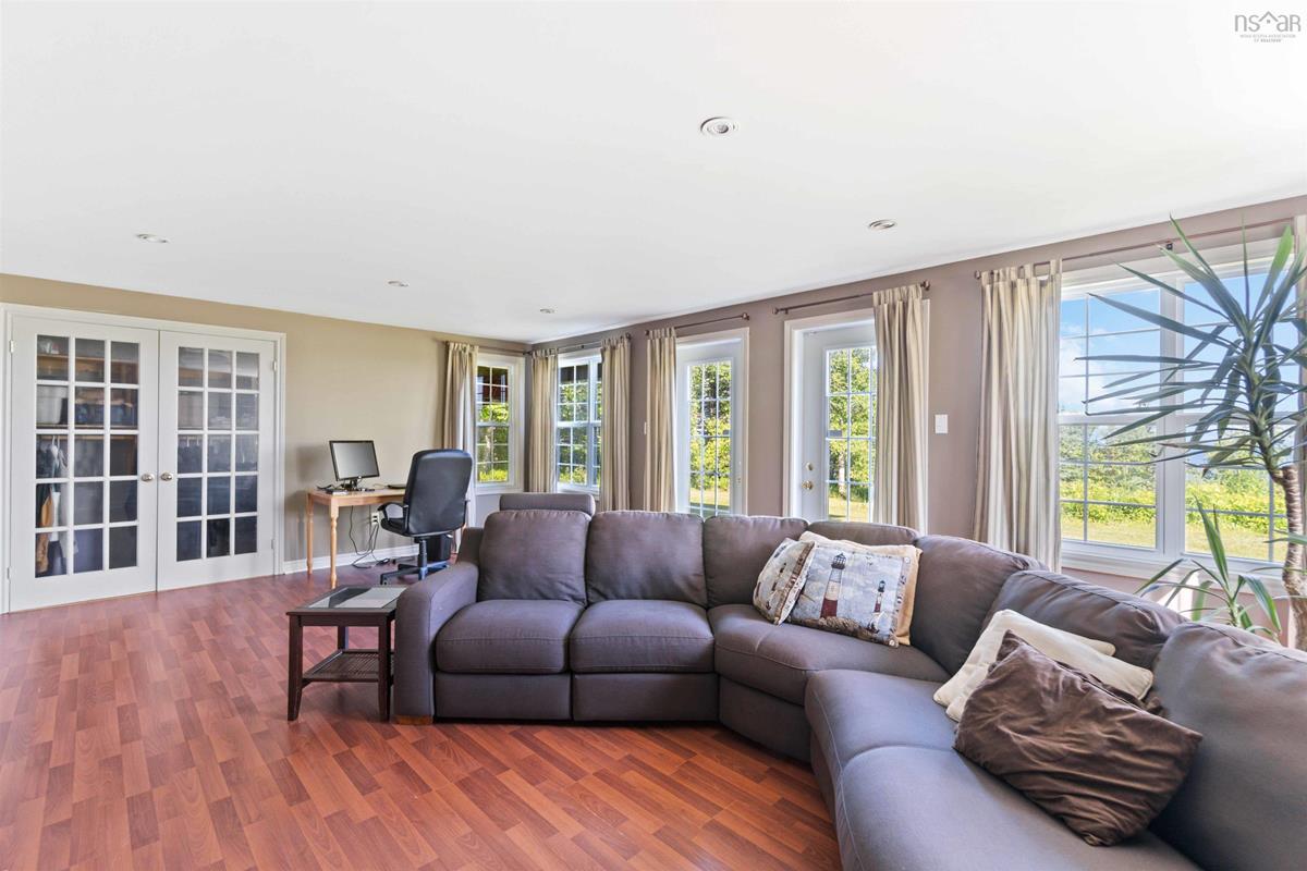 223 Wall Street, Canada Creek, (MLS® 202312766) RE/MAX nova