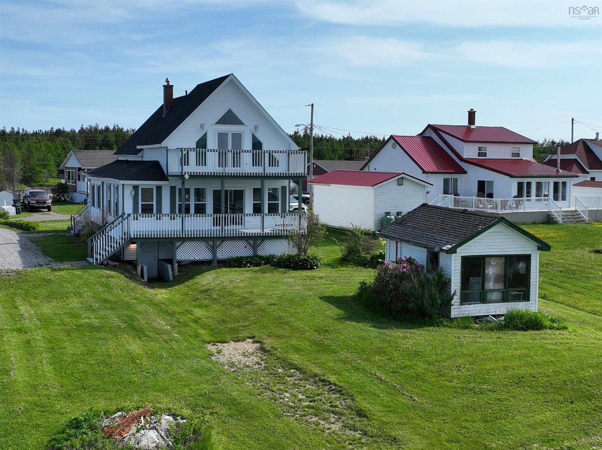 36 Seaview Drive, Gabarus Village, (MLS® 202312953) RE/MAX nova