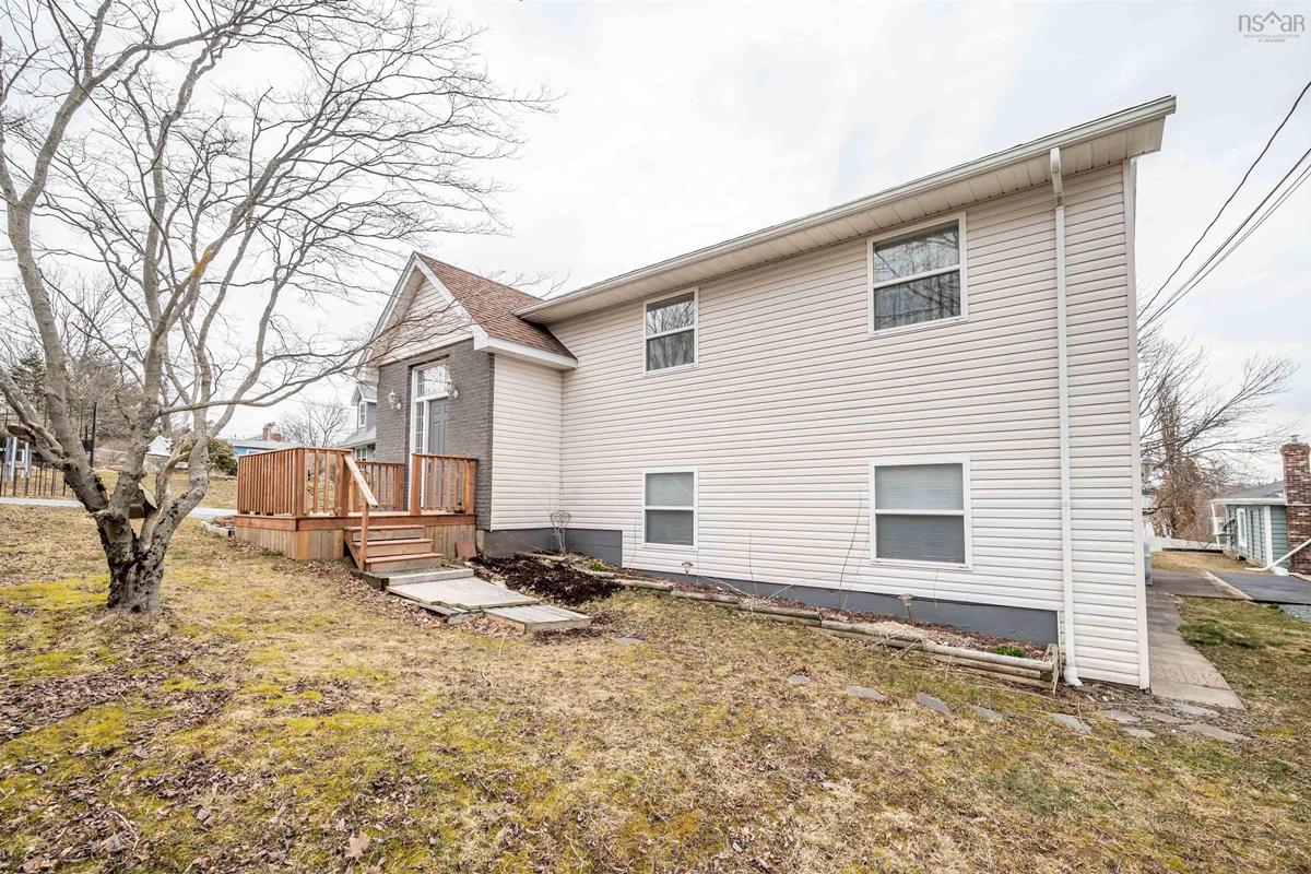 803 Old Sackville Road, Lower Sackville, (MLS® 202313792) RE/MAX nova