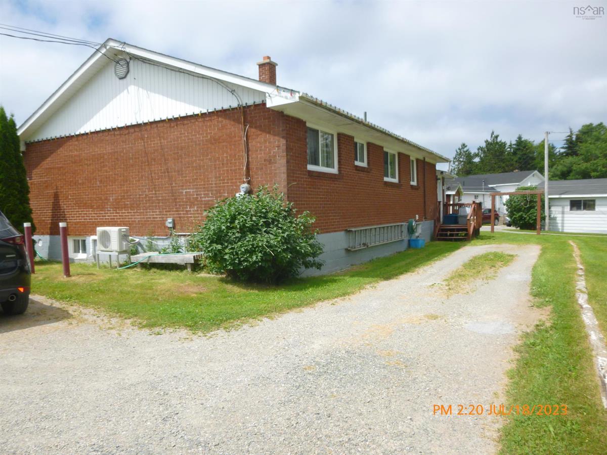 10 Seaview Drive, South Bar, (MLS® 202314842) RE/MAX nova