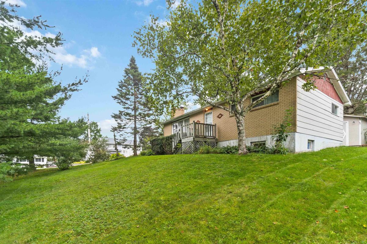 4 Realty Avenue, Lower Sackville, (MLS® 202319536) RE/MAX nova