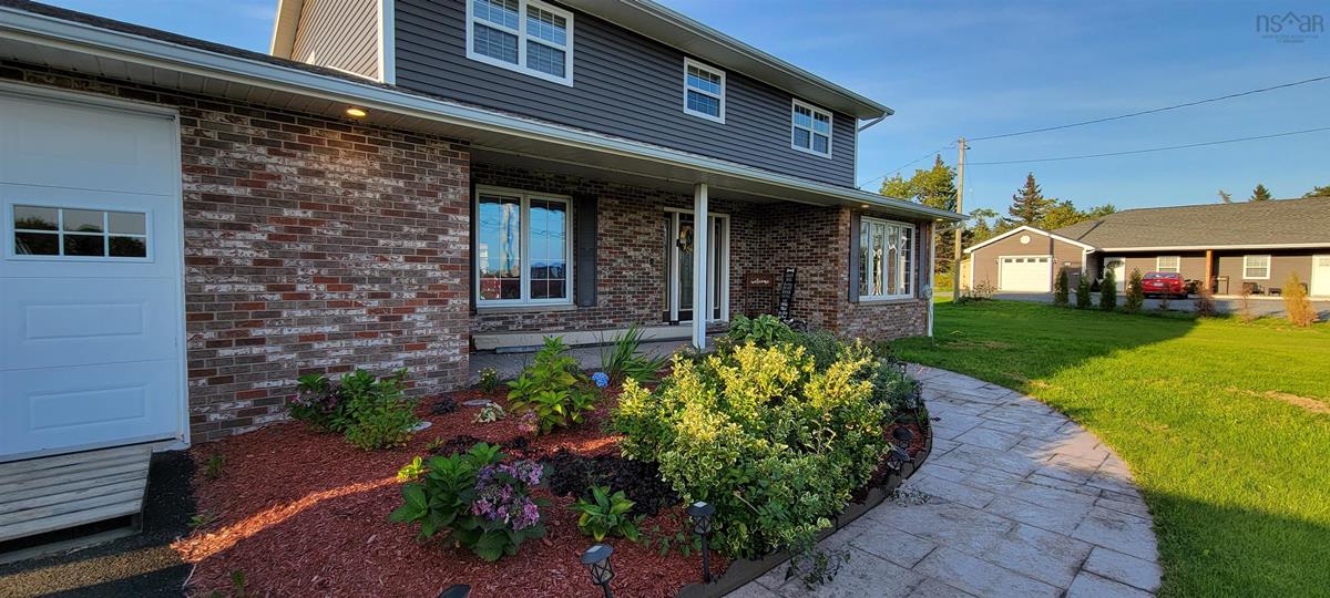 562/564 & 568 Seaview Drive, Upper North Sydney, (MLS® 202320997) RE