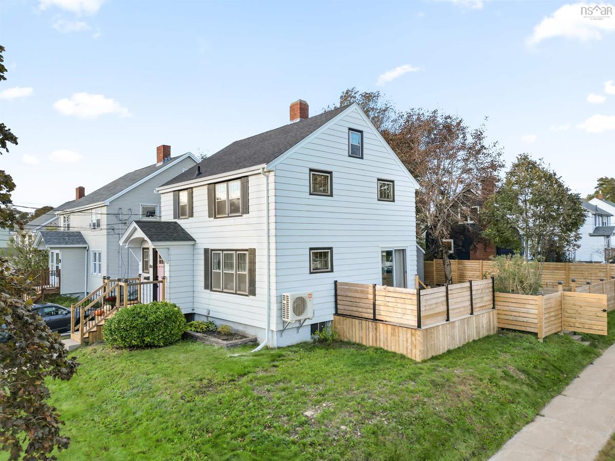 104 Victoria Road, Dartmouth, (MLS® 202321689) RE/MAX nova