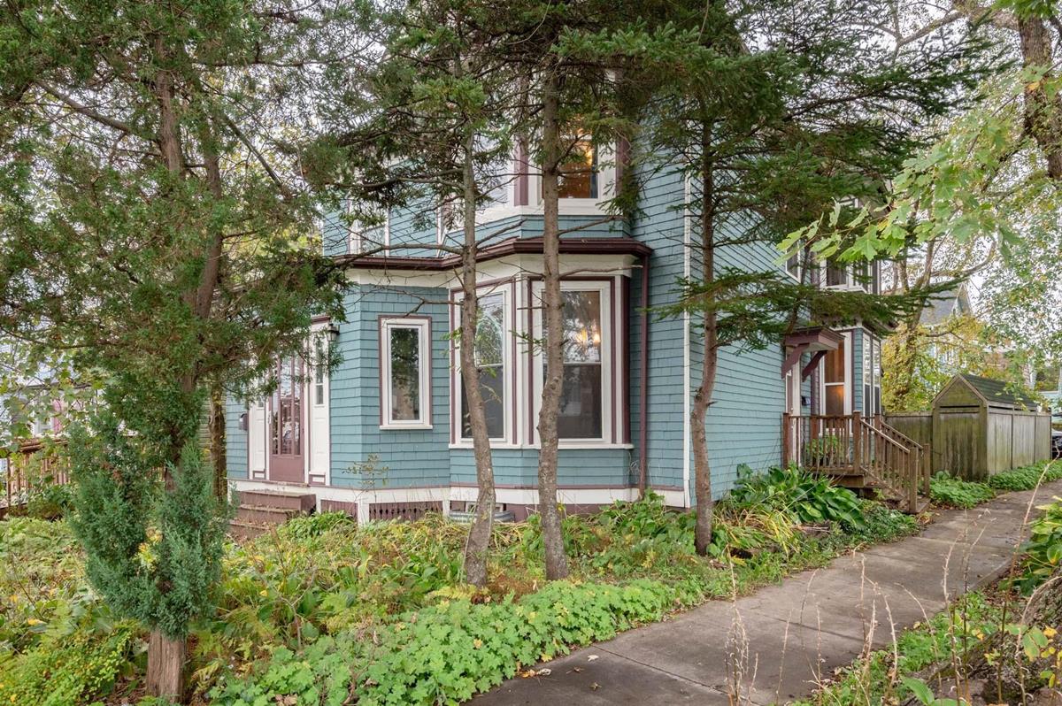 6216 Seaforth Street, Halifax, (MLS® 202322859) RE/MAX nova