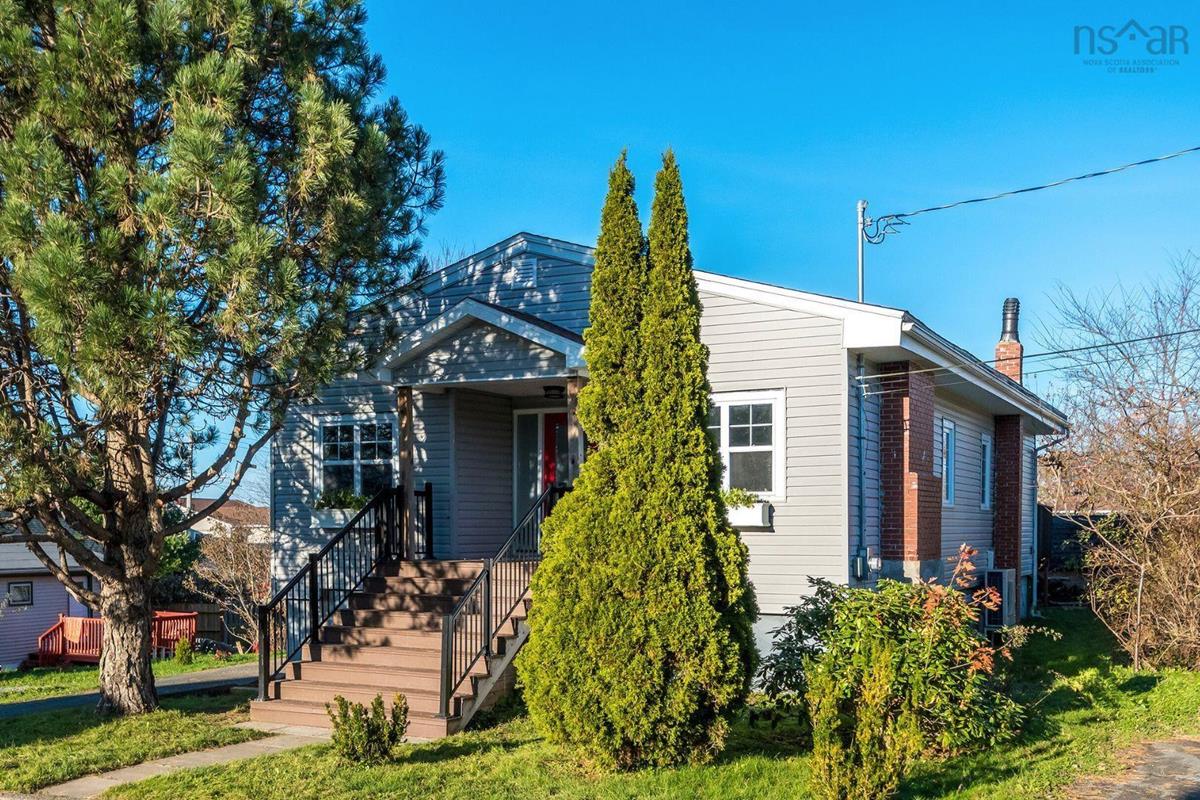 7 Fairview Avenue, Halifax, (MLS® 202323541) RE/MAX nova