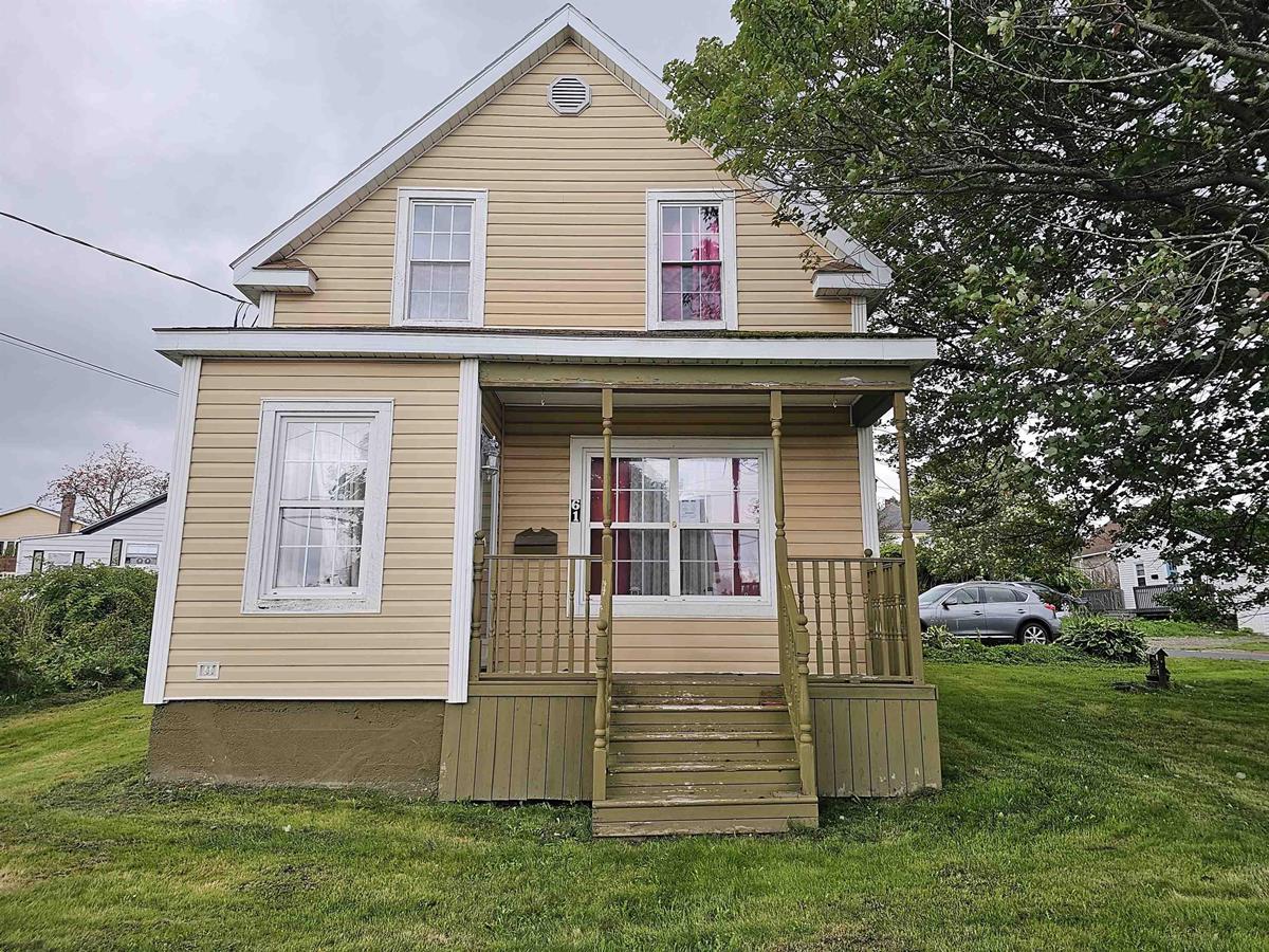 61 Fraser Avenue, Sydney Mines, (MLS® 202324255) RE/MAX nova