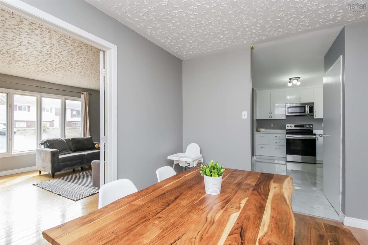 1581 Riverside Drive, Lower Sackville, (MLS® 202325113) RE/MAX nova