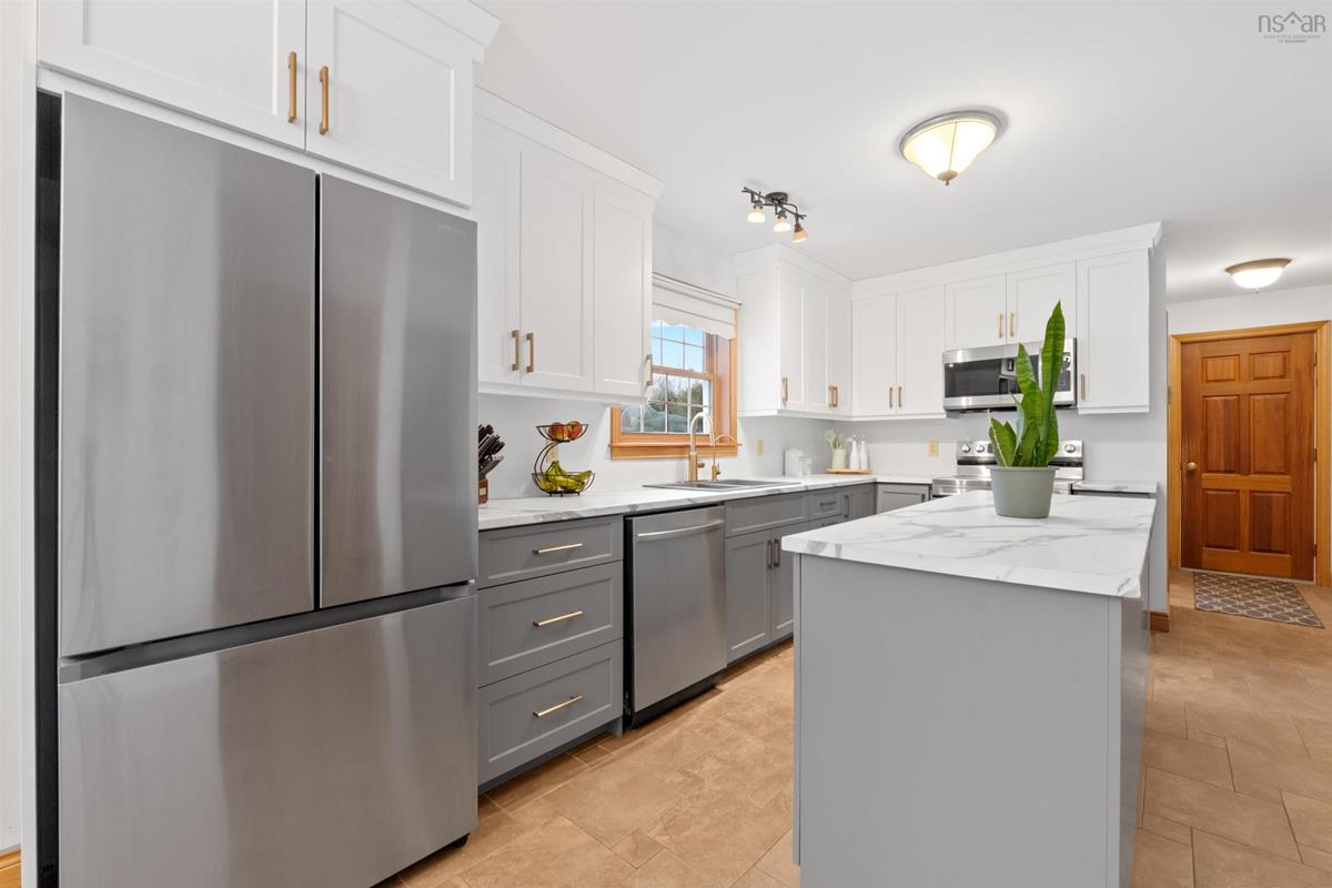 315 Salmon River Road, Valley, (MLS® 202400595) RE/MAX nova