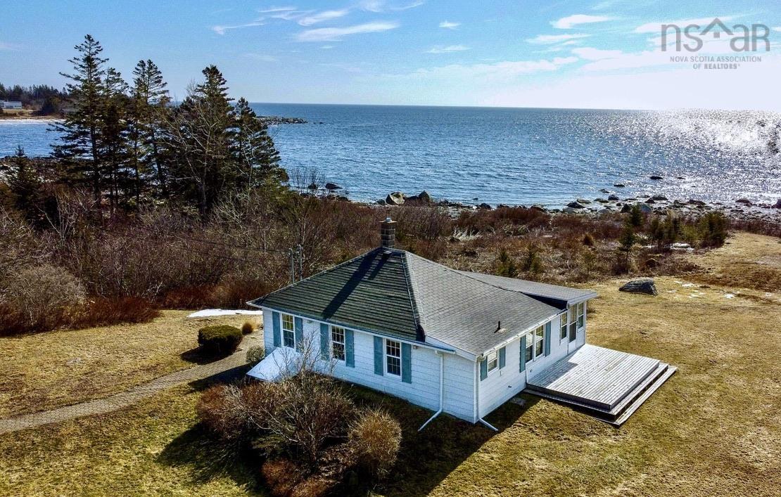 6837 Highway 3, Hunts Point, (MLS® 202403961) RE/MAX nova