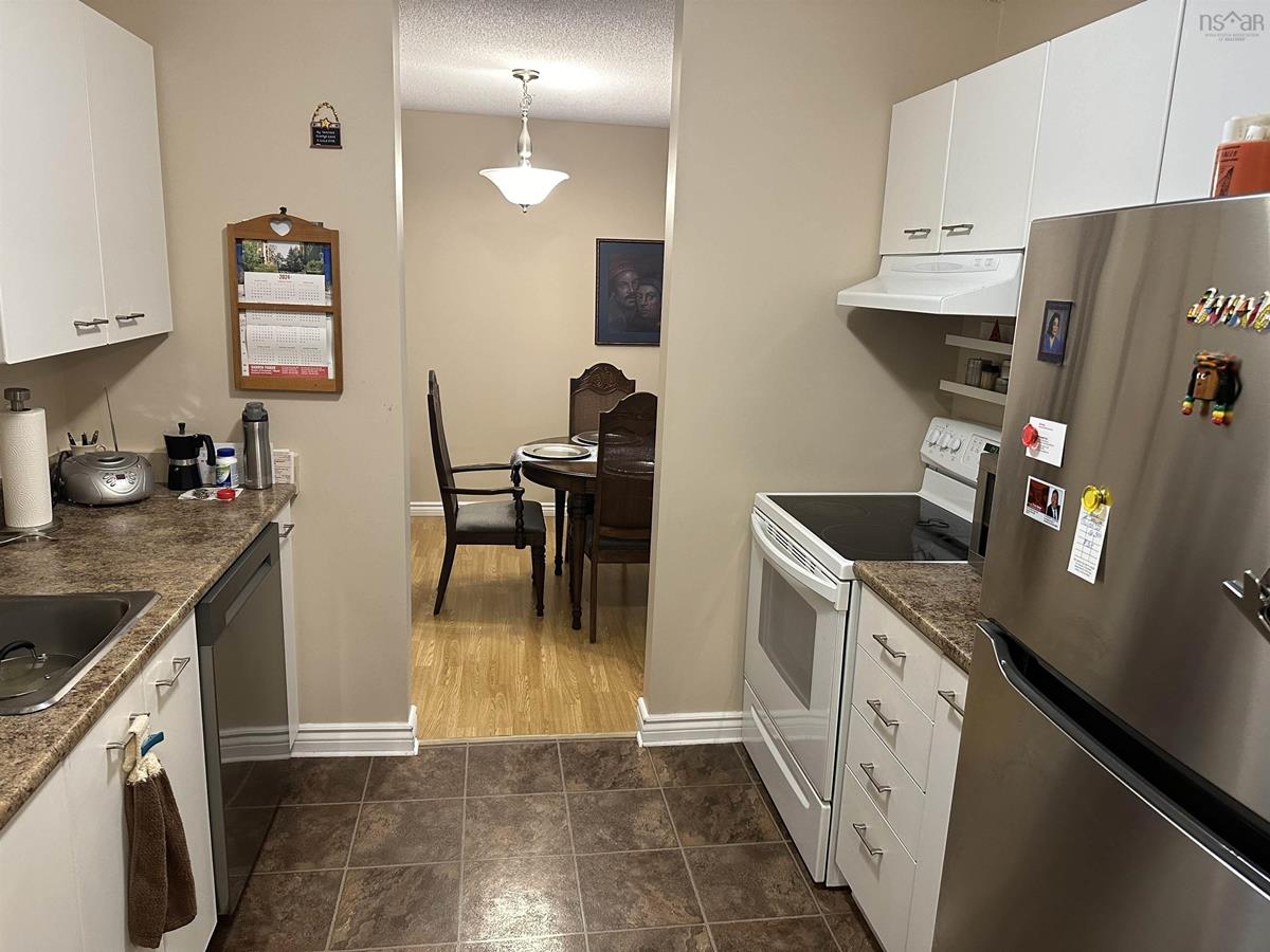210 7 Forest Hills Parkway, Dartmouth, (MLS® 202404229) RE/MAX nova