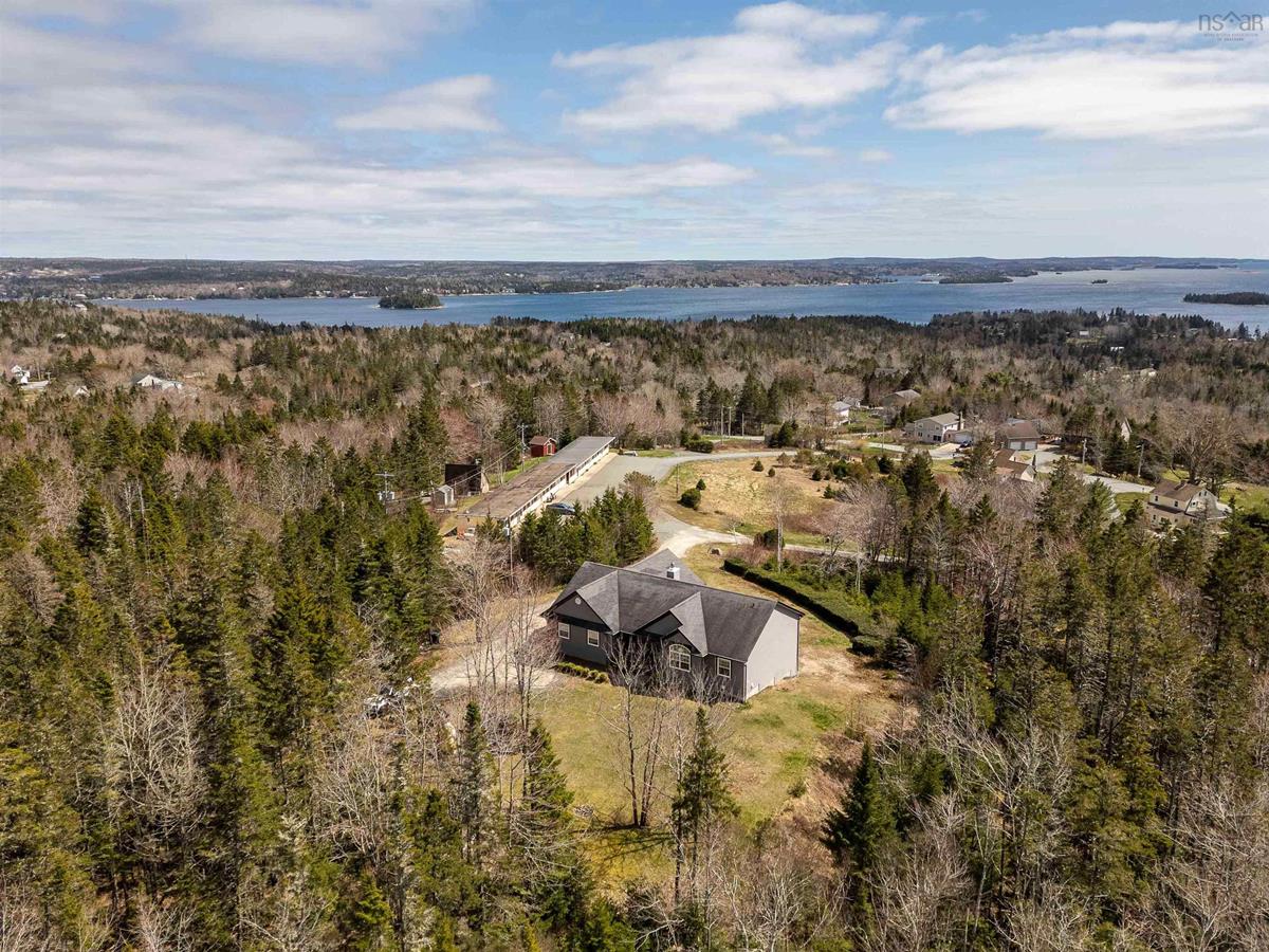 323 Island View Drive, Boutiliers Point, (MLS® 202408992) RE/MAX nova