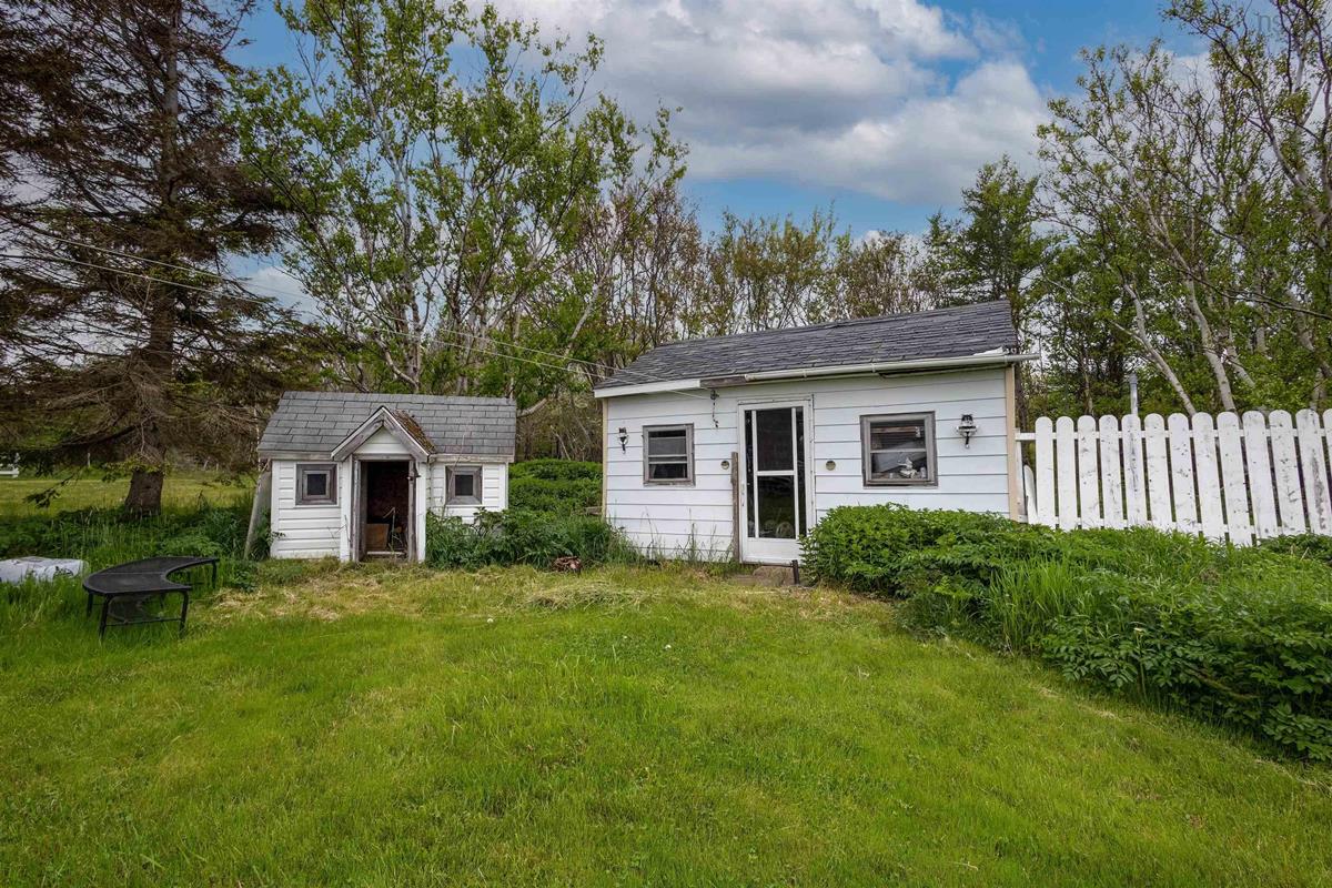 11 Grant Street, Glace Bay, (MLS® 202413984) RE/MAX nova