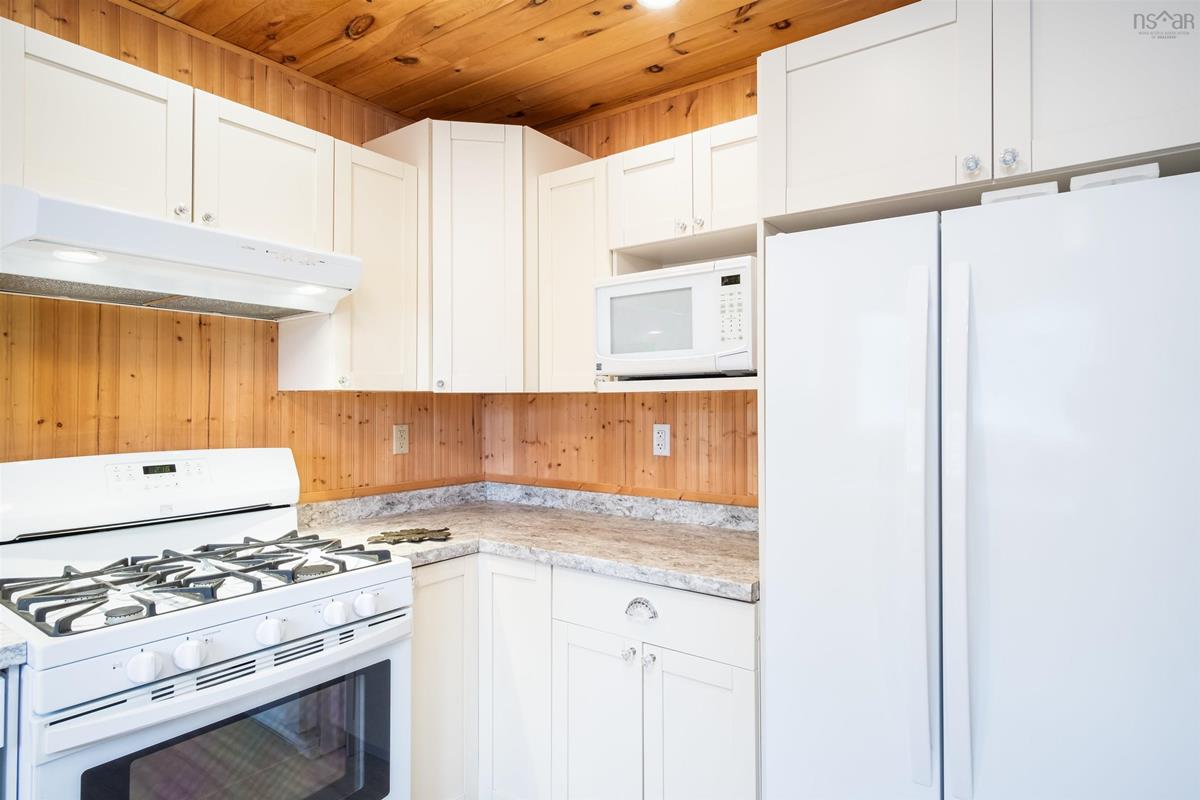 2811 Highway 395, East Lake Ainslie, (MLS® 202421747) RE/MAX nova