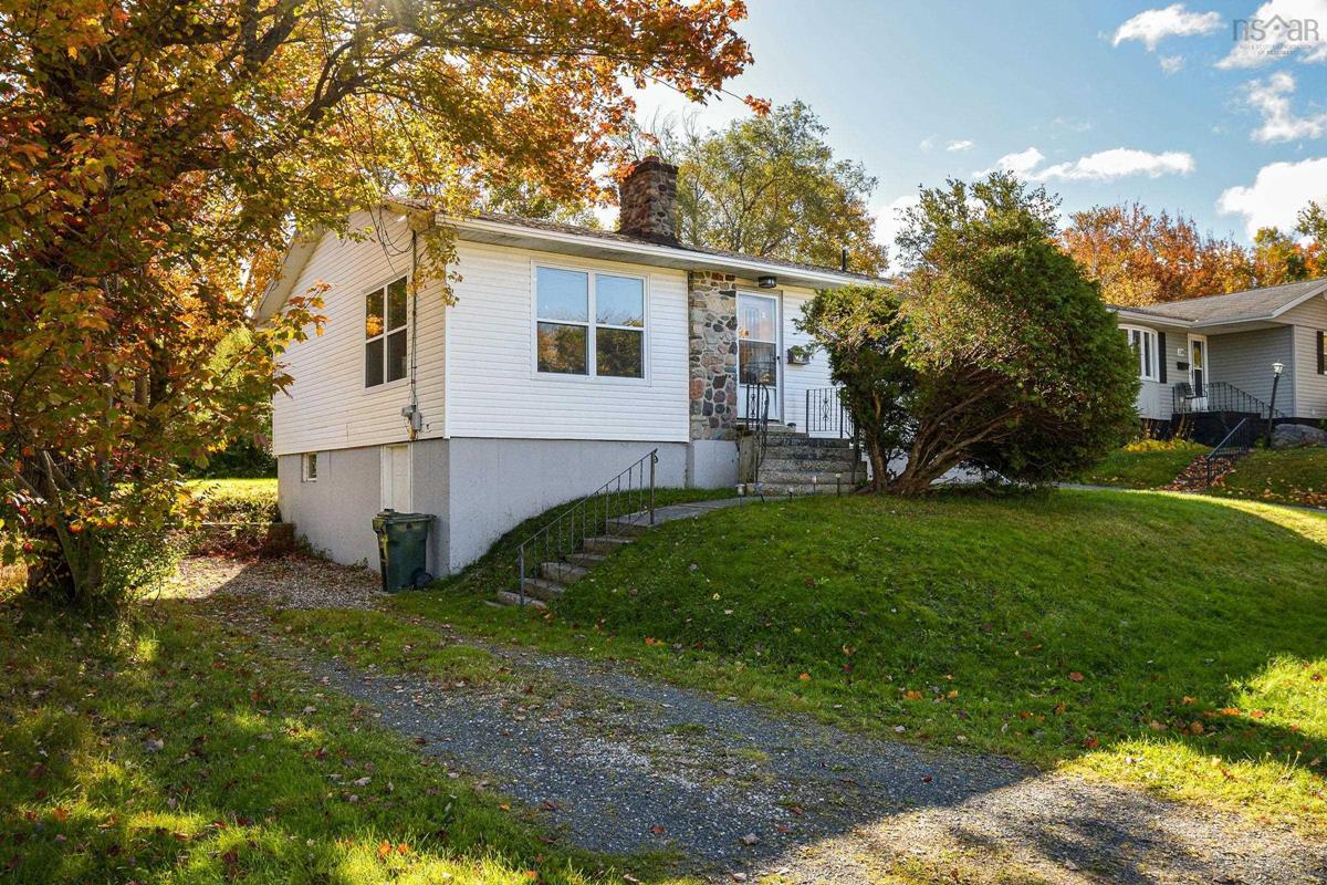 142 Kennedy Avenue, Sydney, (MLS® 202424973) RE/MAX nova