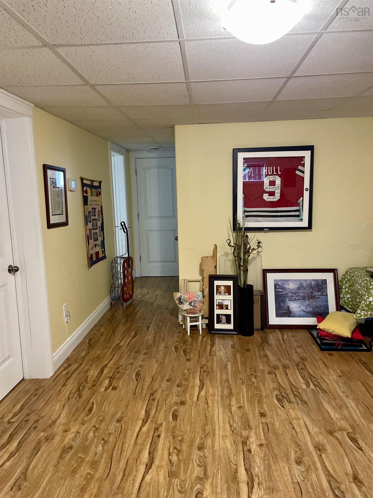  MLS ()