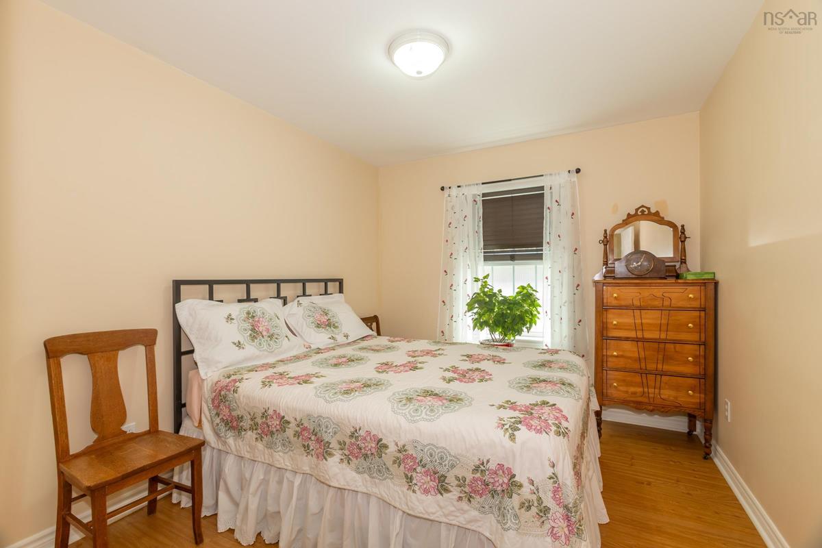  MLS ()