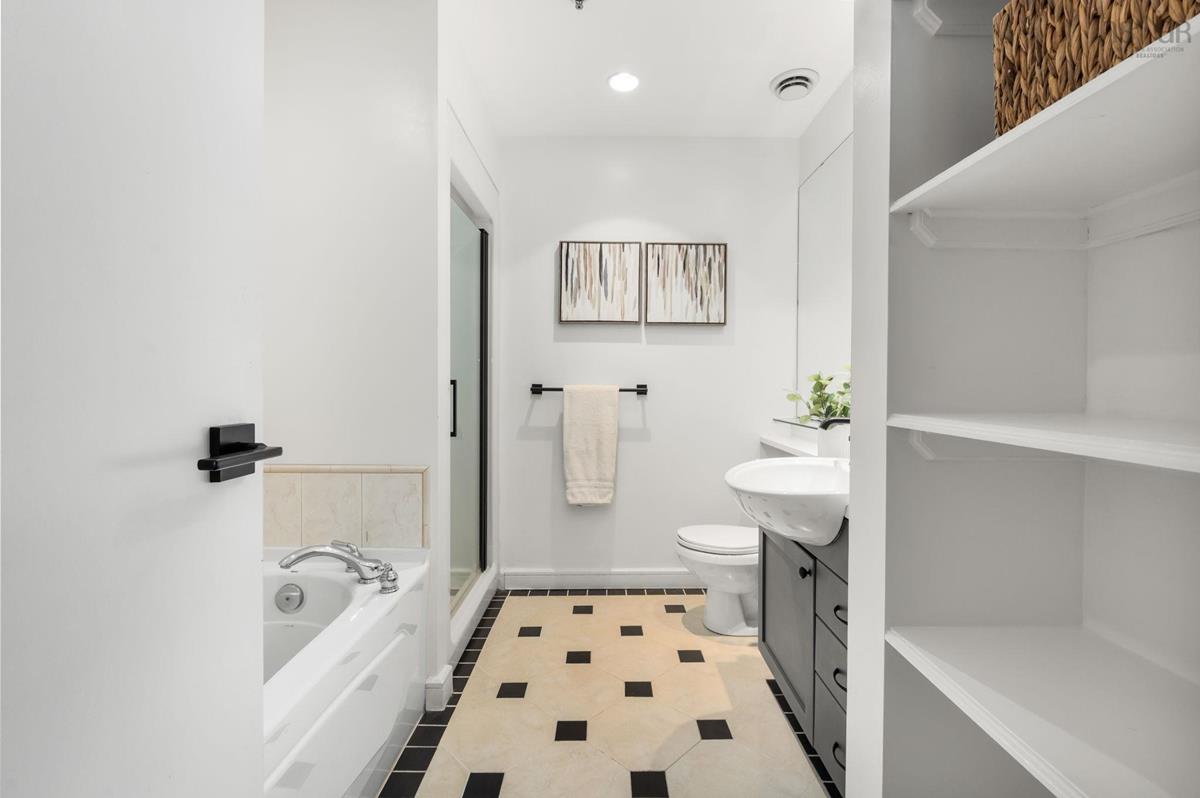  MLS ()