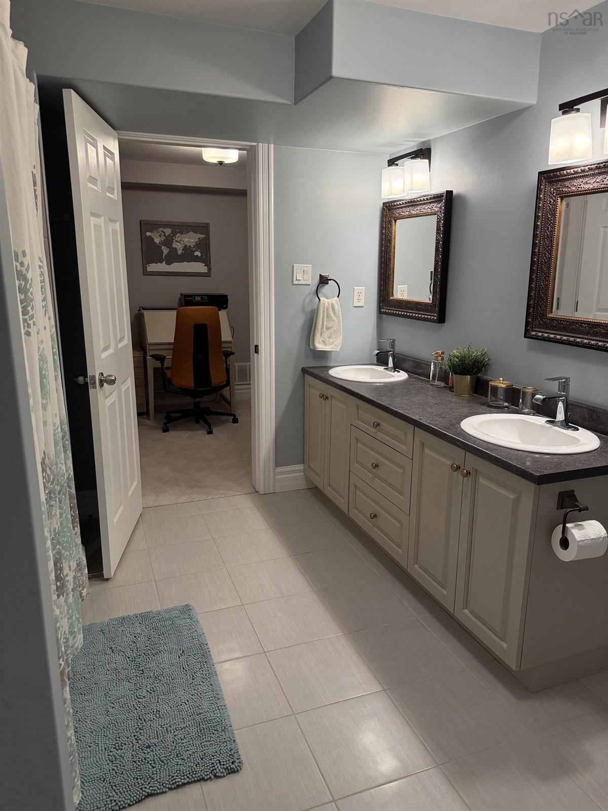  MLS ()