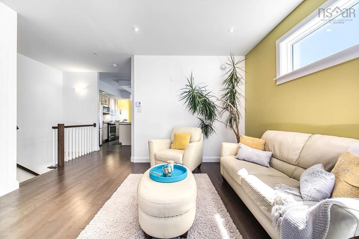  MLS ()