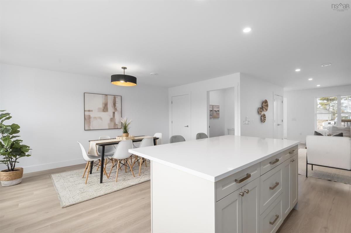  MLS ()