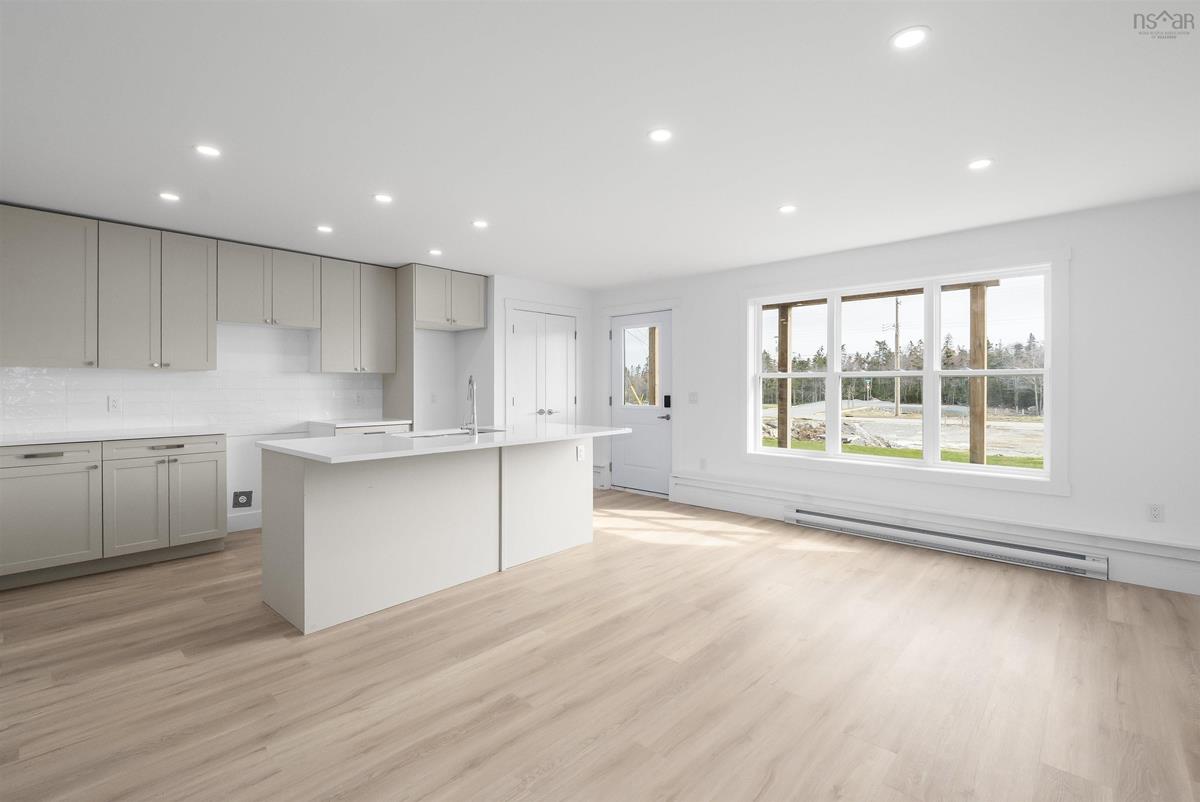  MLS ()