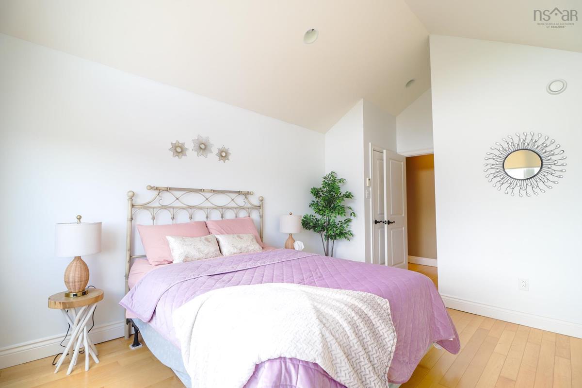  MLS ()