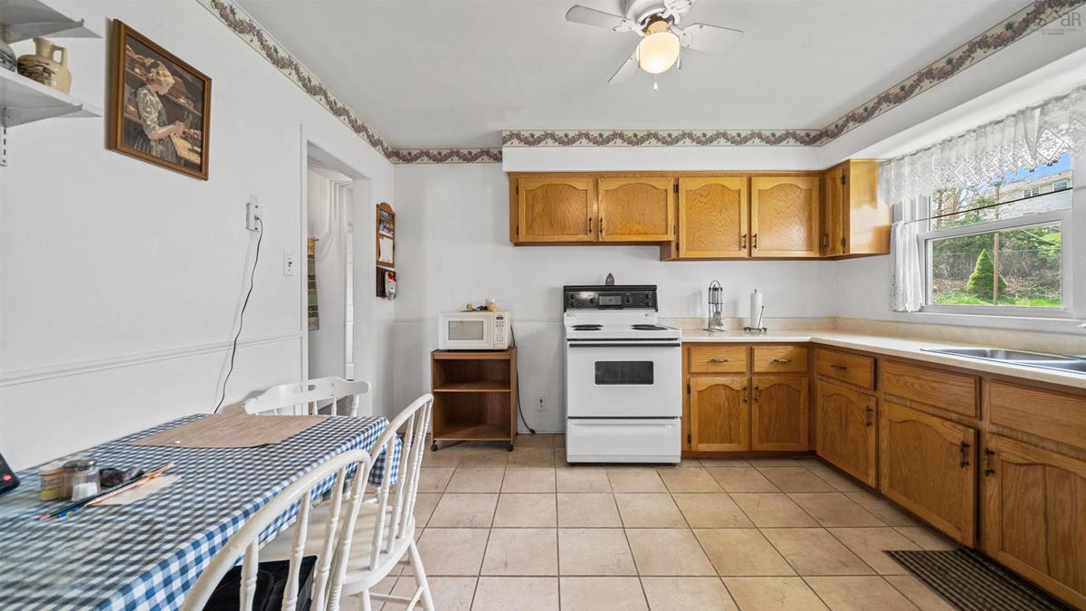  MLS ()