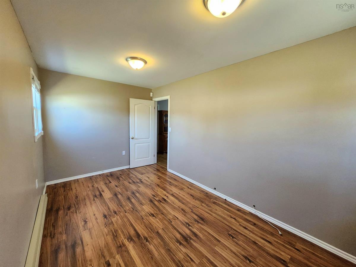  MLS ()
