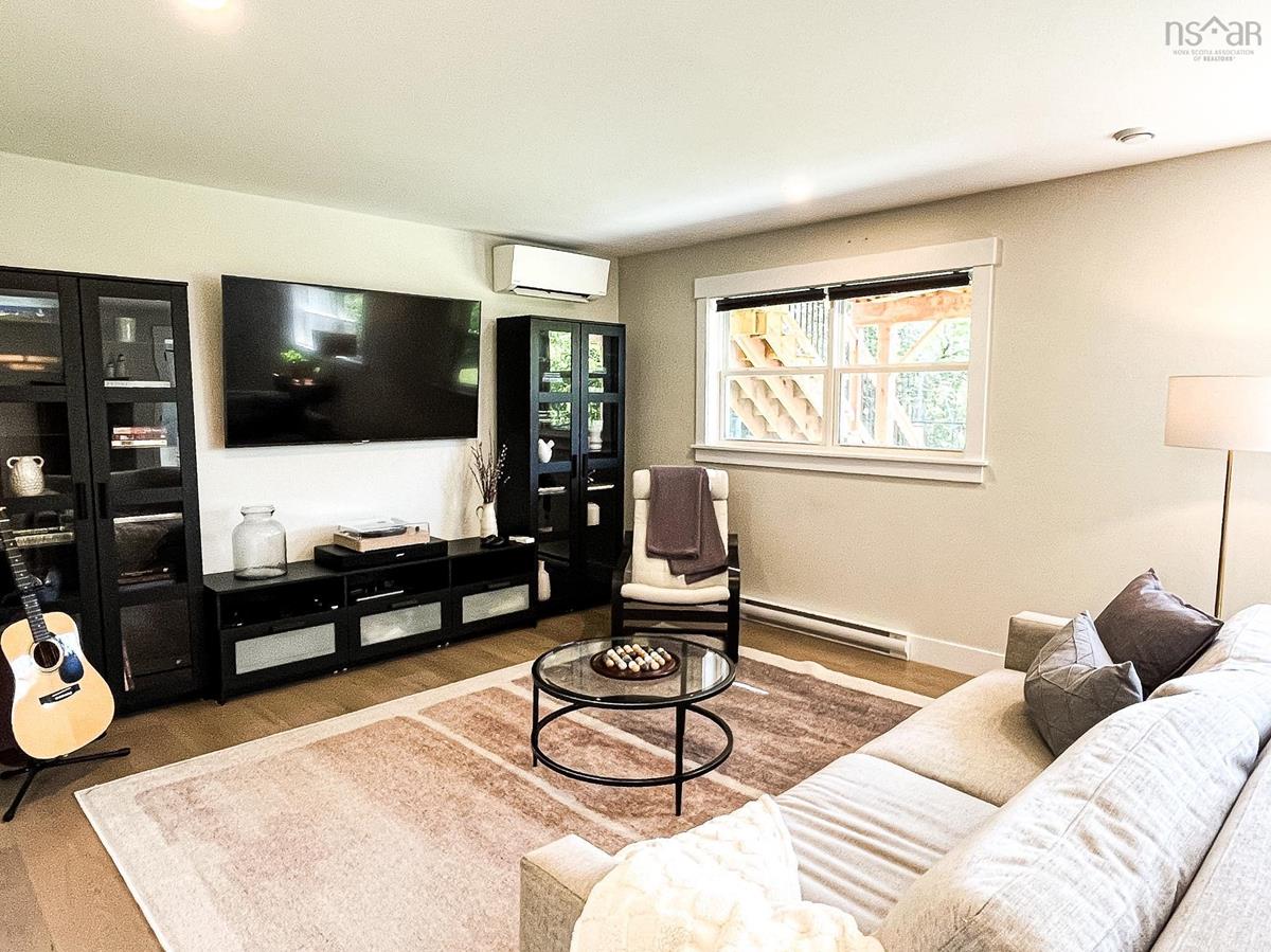  MLS ()