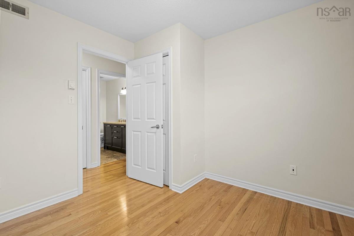  MLS ()