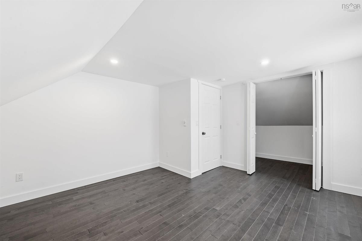  MLS ()