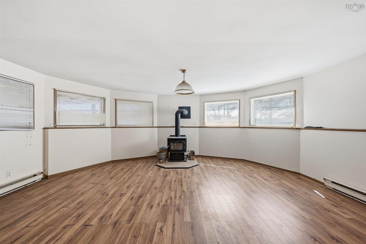  MLS ()