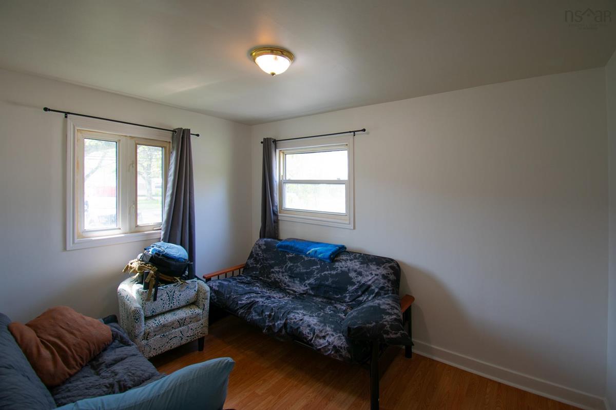  MLS ()