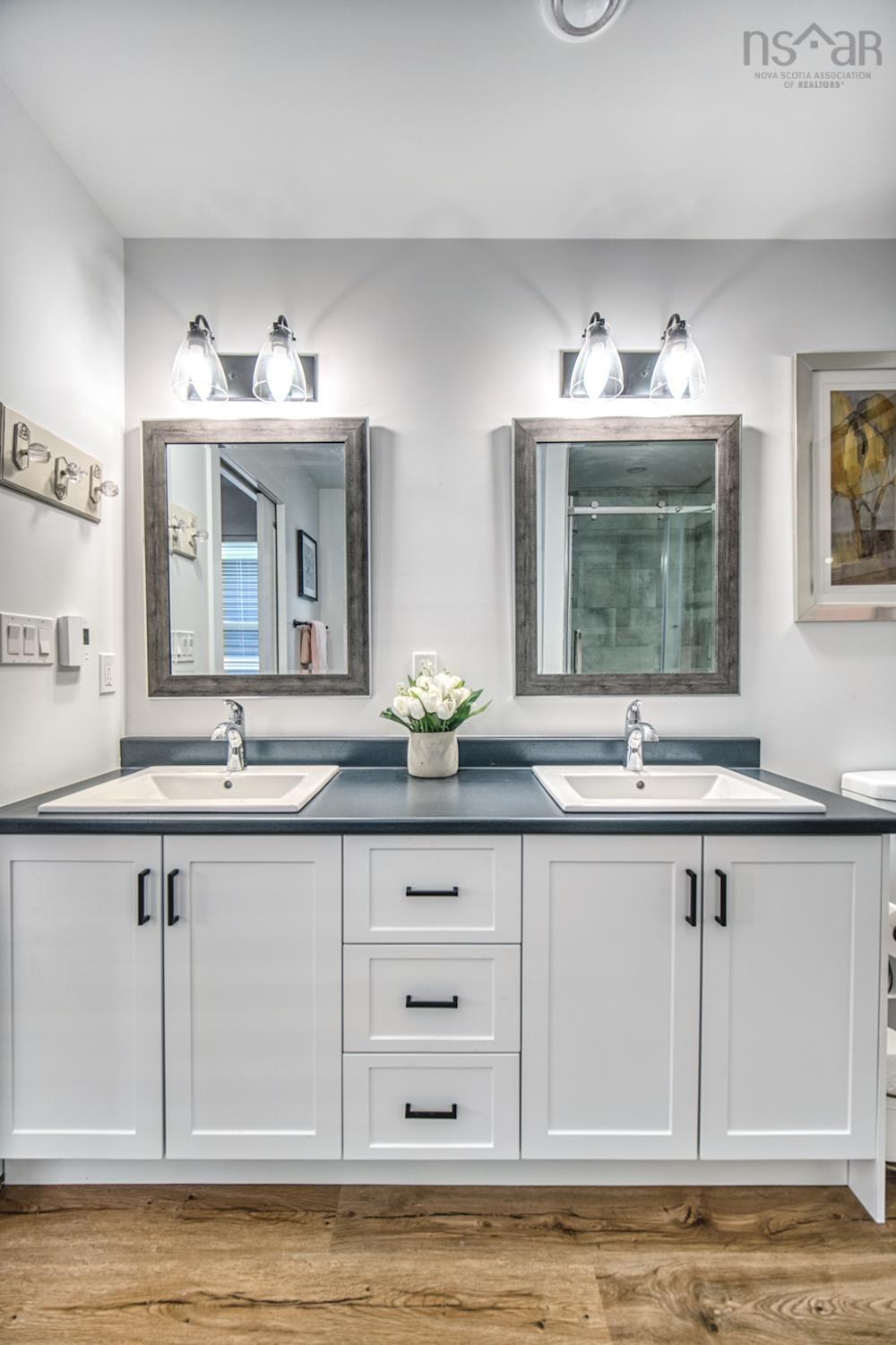  MLS ()
