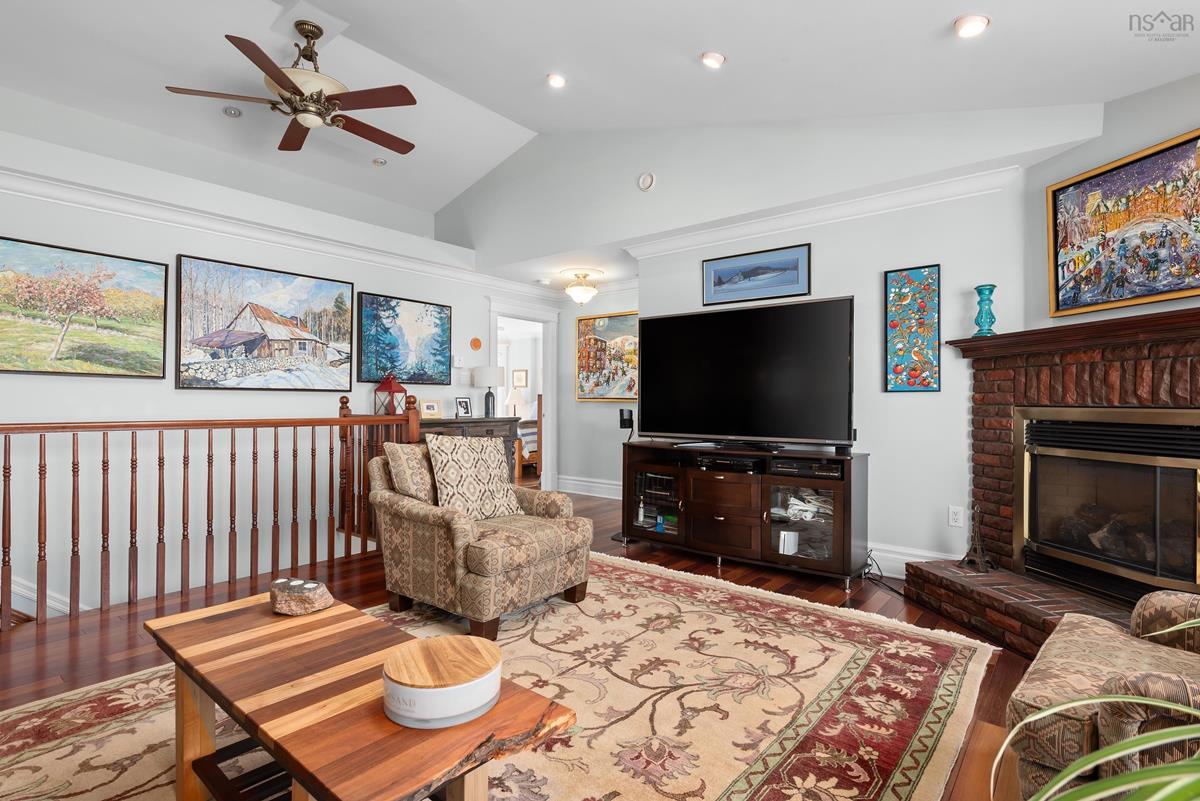  MLS ()